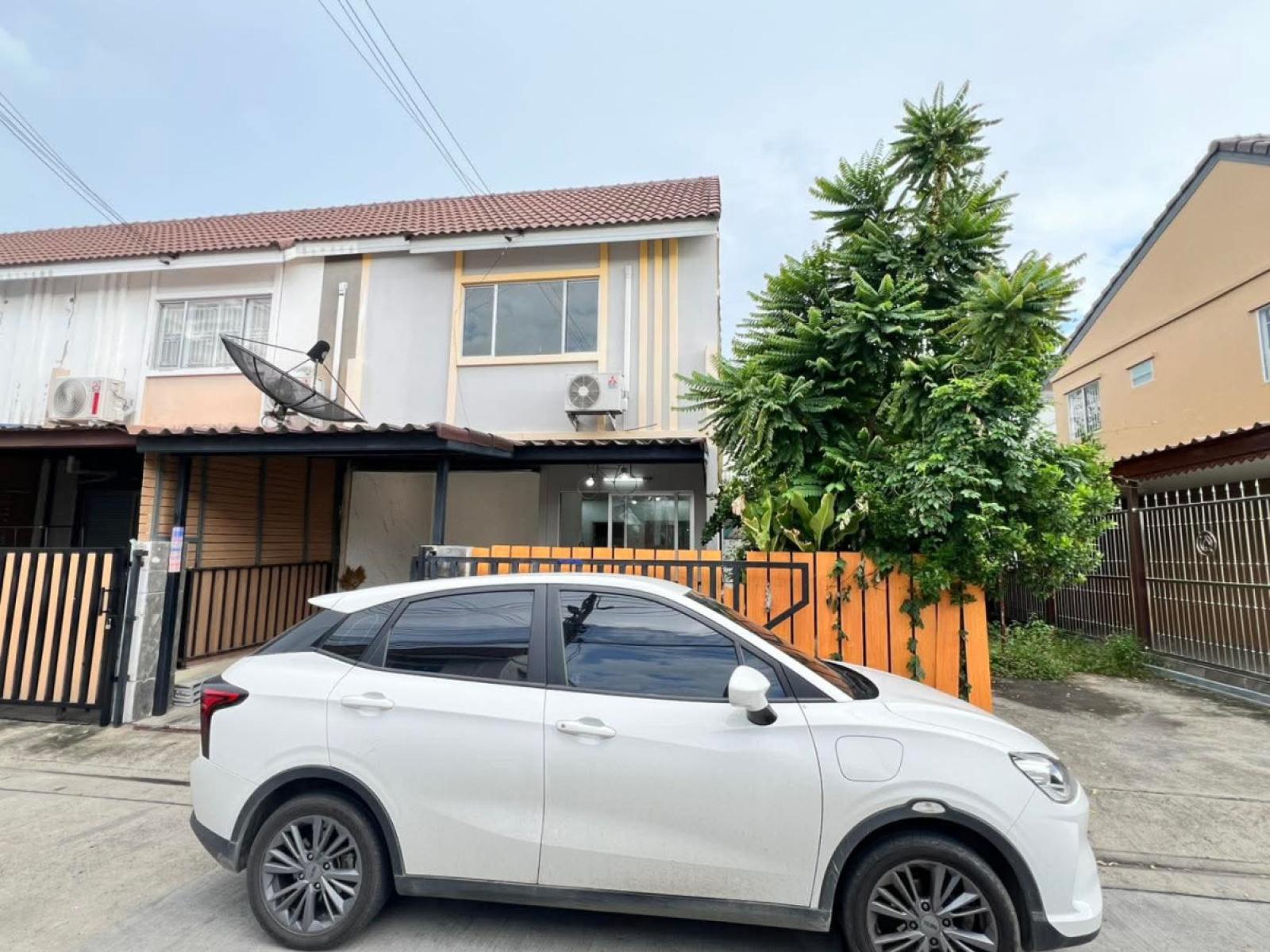For Sale Townhouse/Townhome , Baan Pruksa 75 Phetkasem - Josep , corner unit , Rai Khing , Sam Phran , Nakhon Pathom , CX-175126 For Sale Townhouse/Townhome , Baan Pruksa 75 Phetkasem - Josep , corner unit , Rai Khing , Sam Phran , Nakhon Pathom , CX-175126