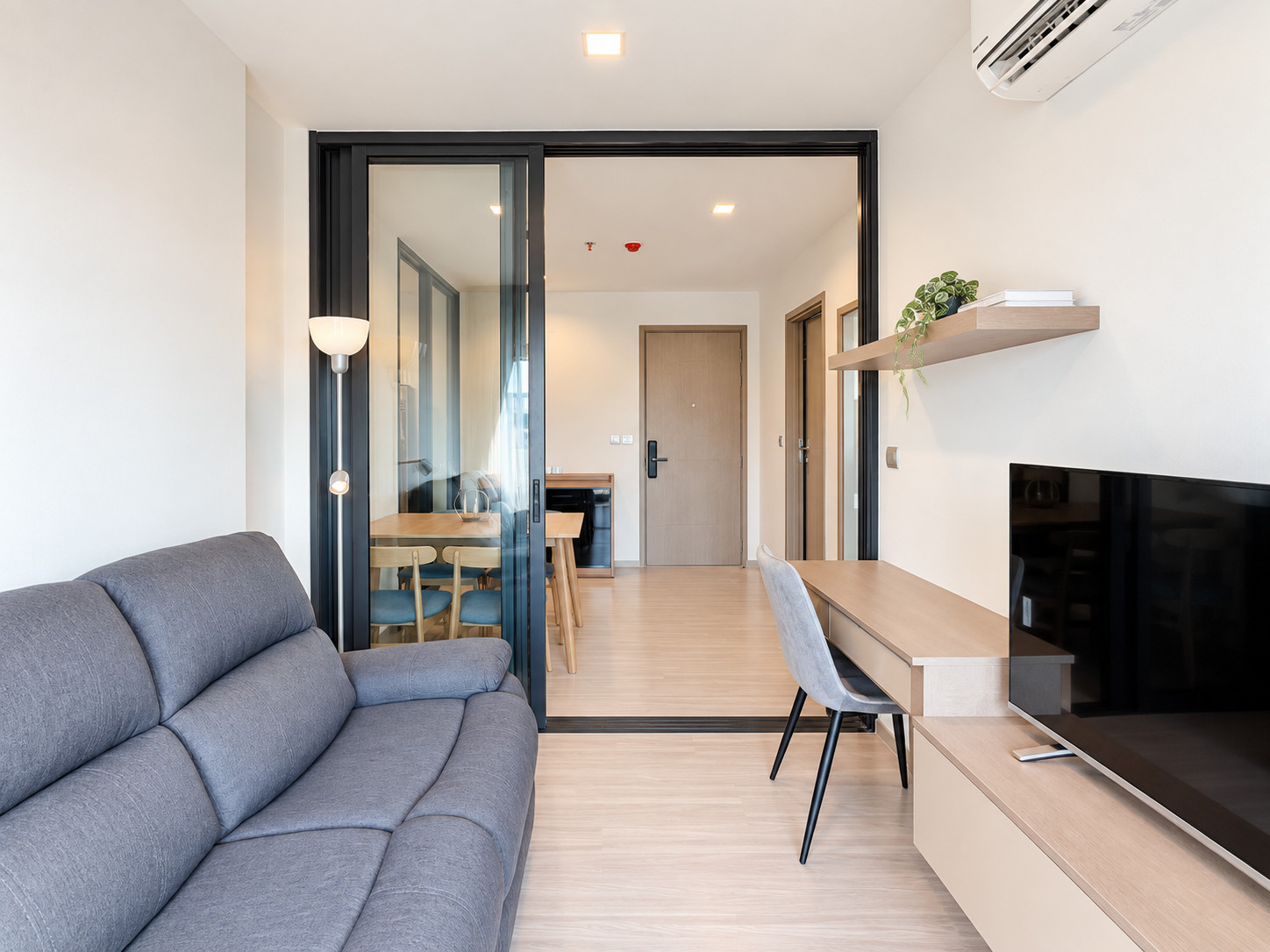 เช่า  1 ห้องนอนพลัส 35 ตรม Life Asoke-Hype ชั้นสูง – รูปที่ 2