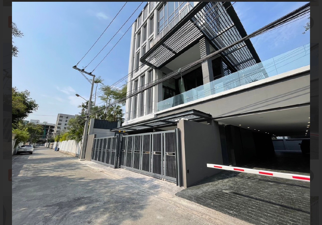 ให้เช่าบ้าน4ชั้นครึ่ง 3 ห้องนอน 5 ห้องอาบน้ำ ที่จอดรถ 4-5 คันพร้อมลิฟท์ ทำเล ซอยทองหล่อ 25 โครงการ Sage ทองหล่อ