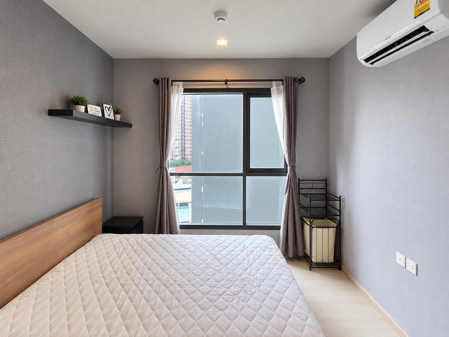Condo for rent Life Sukhumvit 48 (30 sq m.) 1 bedroom, 1 bathroom, near BTS Phra Khanong. Condo for rent Life Sukhumvit 48 (30 sq m.) 1 bedroom, 1 bathroom, near BTS Phra Khanong.