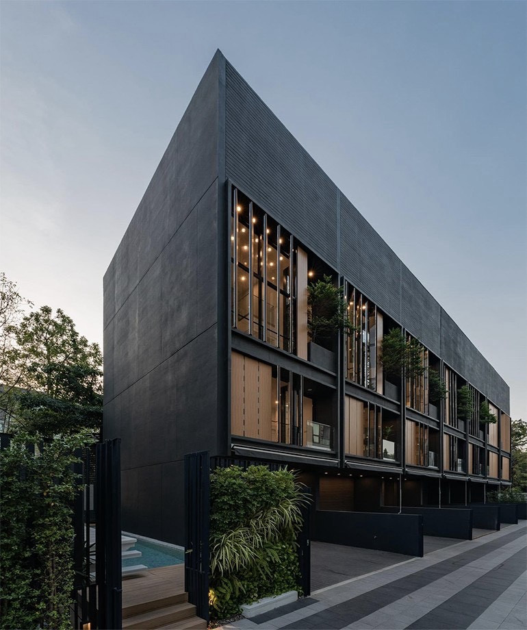 CHEWA HEART SUKHUMVIT 62/1 Townhome, 3-4 floors, Sukhumvit Road, near BTS Bang Chak. CHEWA HEART SUKHUMVIT 62/1 Townhome, 3-4 floors, Sukhumvit Road, near BTS Bang Chak.