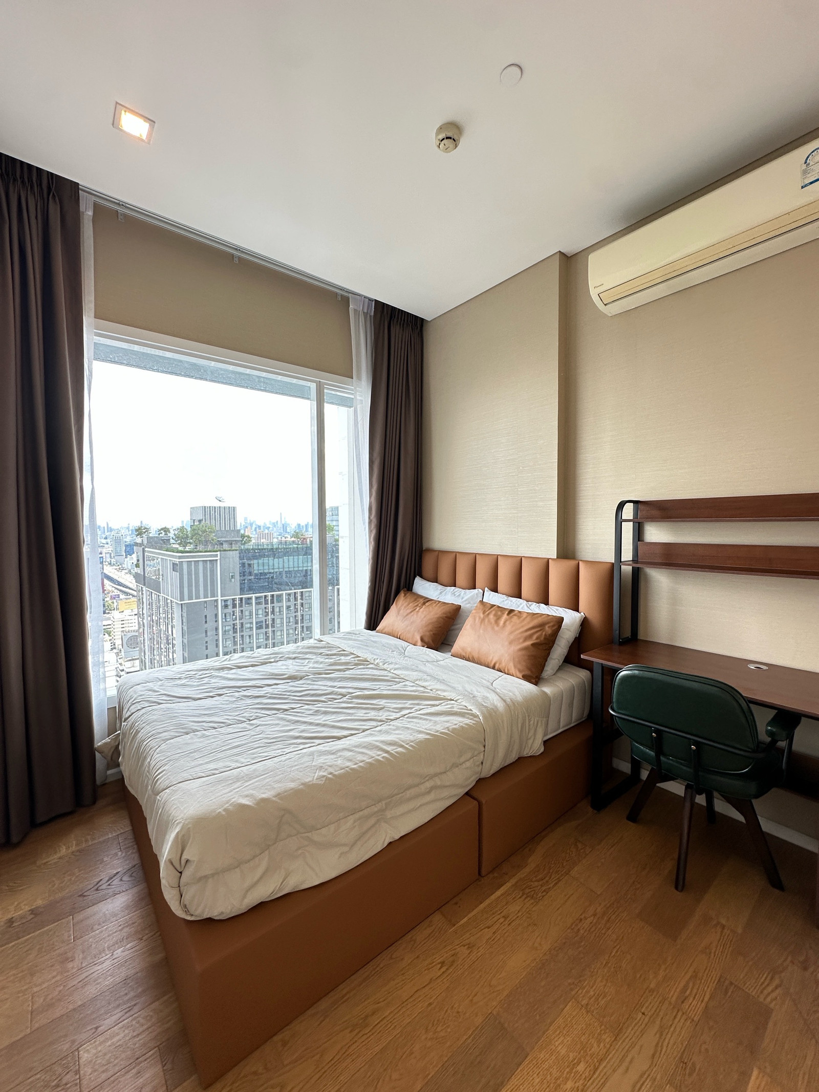 Ready to move in! Beautiful view room, high floor, 1 bedroom, closed kitchen, separate bedroom, with Wi-Fi. Ready to move in! Beautiful view room, high floor, 1 bedroom, closed kitchen, separate bedroom, with Wi-Fi.