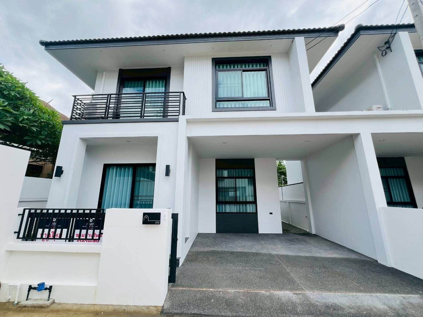 บ้านสร้างใหม่ เฟอร์นิเจอร์ครบ พร้อมเข้าอยู่ สไตล์โมเดิร์น โซนน้ำไม่ท่วม ใกล้กาดฝรั่งหางดง 500 เมตร บ้านสร้างใหม่ เฟอร์นิเจอร์ครบ พร้อมเข้าอยู่ สไตล์โมเดิร์น โซนน้ำไม่ท่วม ใกล้กาดฝรั่งหางดง 500 เมตร