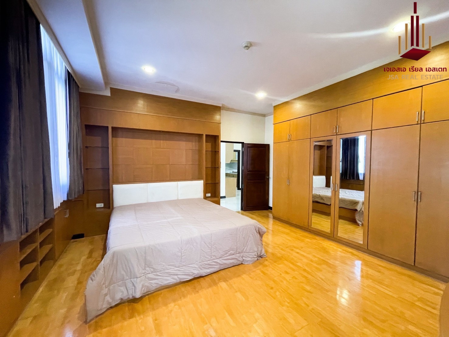 ✨ For Sale: Supalai Place Sukhumvit 39 Condo ✨ 💰 Only 8,900,000 THB ✨ For Sale: Supalai Place Sukhumvit 39 Condo ✨ 💰 Only 8,900,000 THB