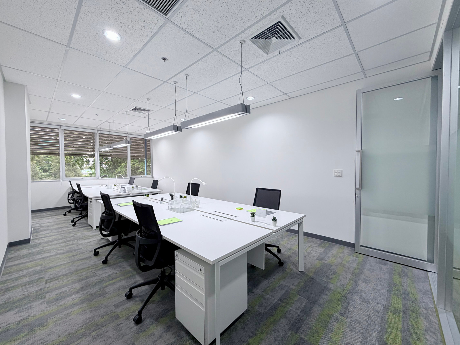 New Serviced Office, All-inclusive! 100m from BTS Saint Louis New Serviced Office, All-inclusive! 100m from BTS Saint Louis