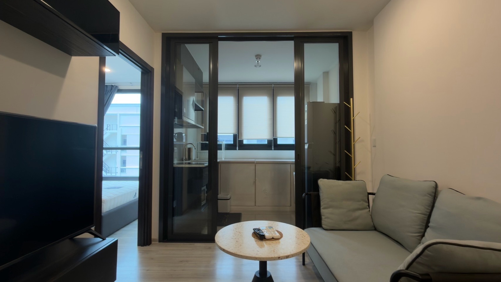 XT Huaikhwang 📌📌📌has Walk in closet & Free wifi