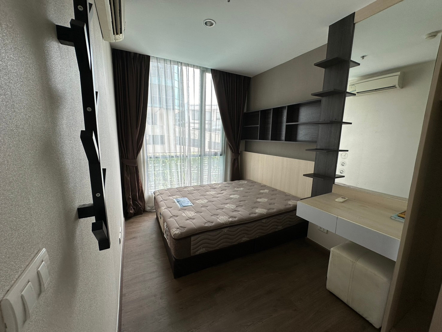 UP EKAMAI | 31 SQ.M. | 8TH FLOOR | SALE 3.3 MB | RENT 18,000 THB