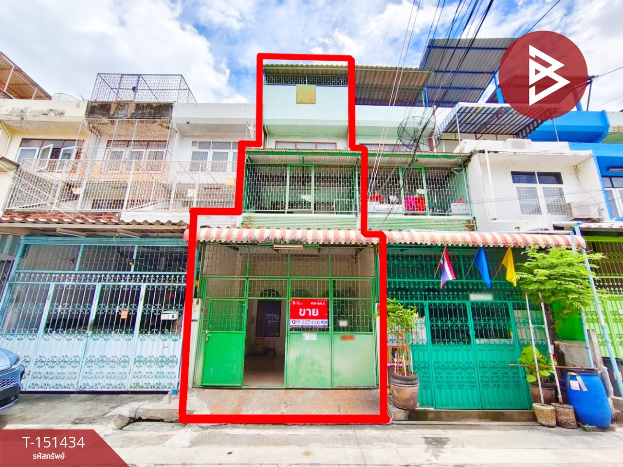 Townhouse for sale, area 17.7m sq m, Soi Chom Thong 12, Chom Thong, Bangkok, ready to move in.