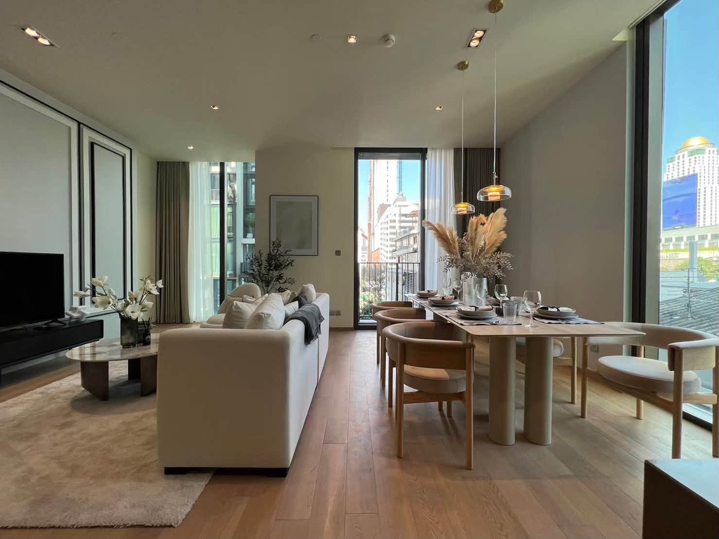 FOR RENT 📍28 Chidlom (Ready to move in early Nov. 2026) For rent only 120,000 baht / month.