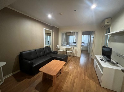 Condo for rent, Lumpini Place-Pinklao (2), next to The Sense, large room, good quality, 1 bedroom, 1 bathroom, closed kitchen, 35 sq m., 23rd floor. If interested in making an appointment to see the room, call 0946245941. Condo for rent, Lumpini Place-Pinklao (2), next to The Sense, large room, good quality, 1 bedroom, 1 bathroom, closed kitchen, 35 sq m., 23rd floor. If interested in making an appointment to see the room, call 0946245941.