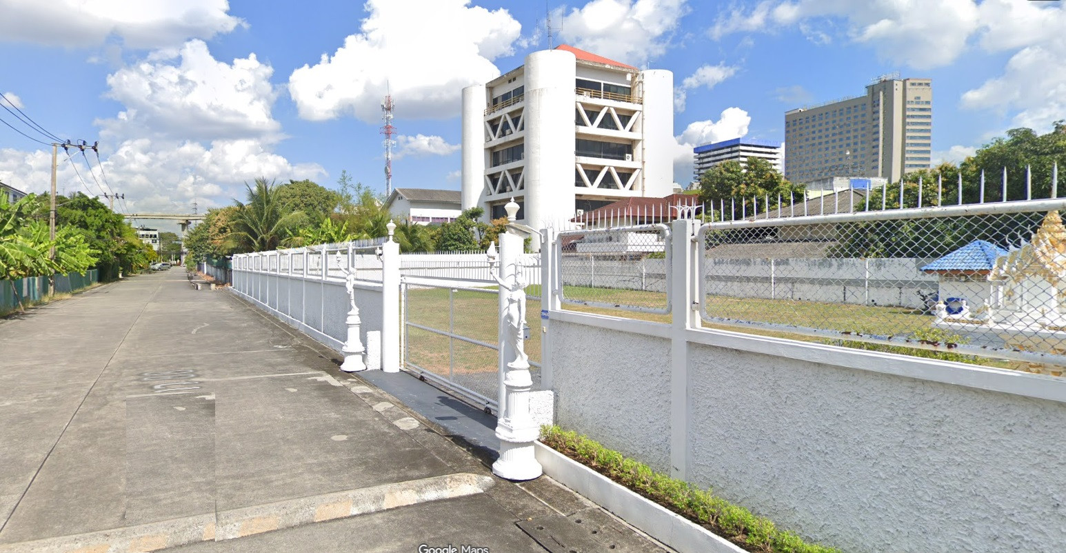 Empty land for sale 300 sq m. Lat Phrao 88/1 Empty land for sale 300 sq m. Lat Phrao 88/1