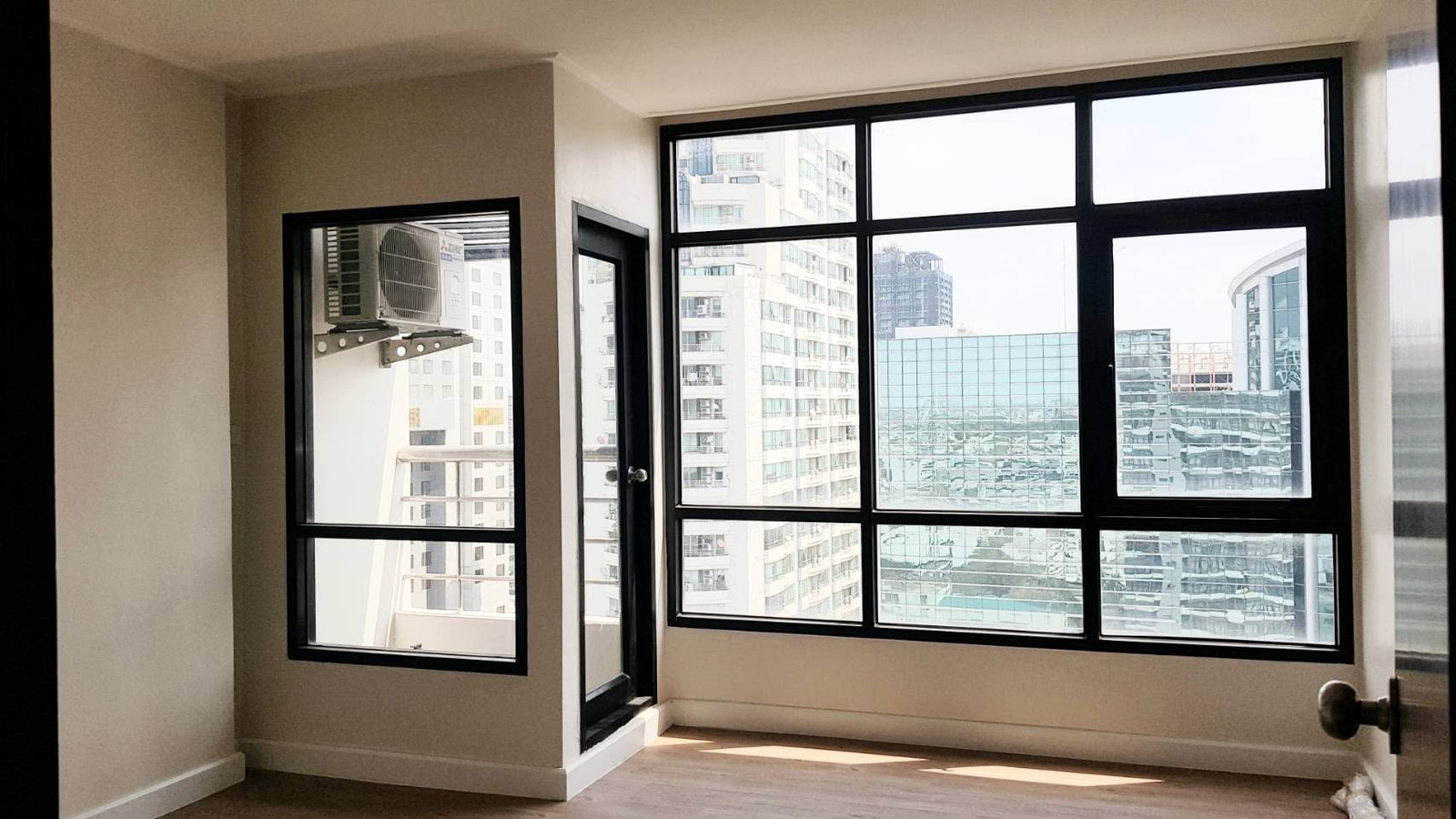 Fai583 Condo for sale Phayathai Place Fai583 Condo for sale Phayathai Place