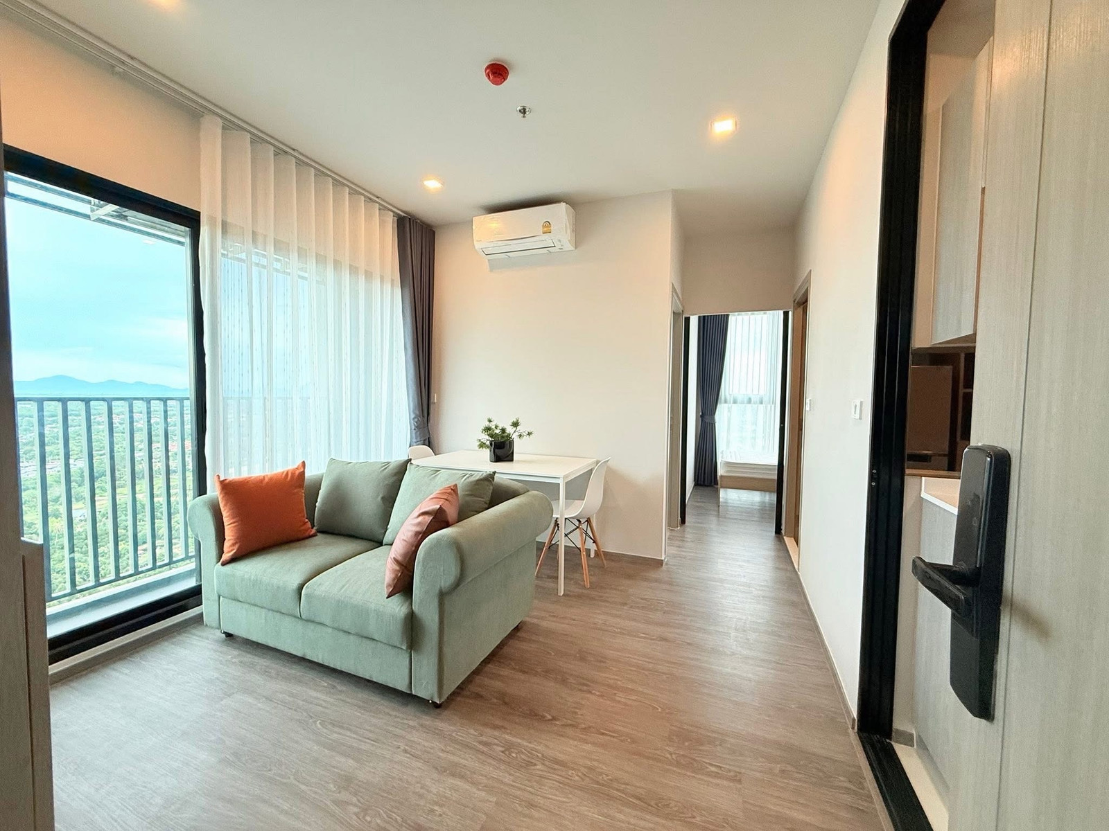 Sea view condo, fully furnished, cheapest price.