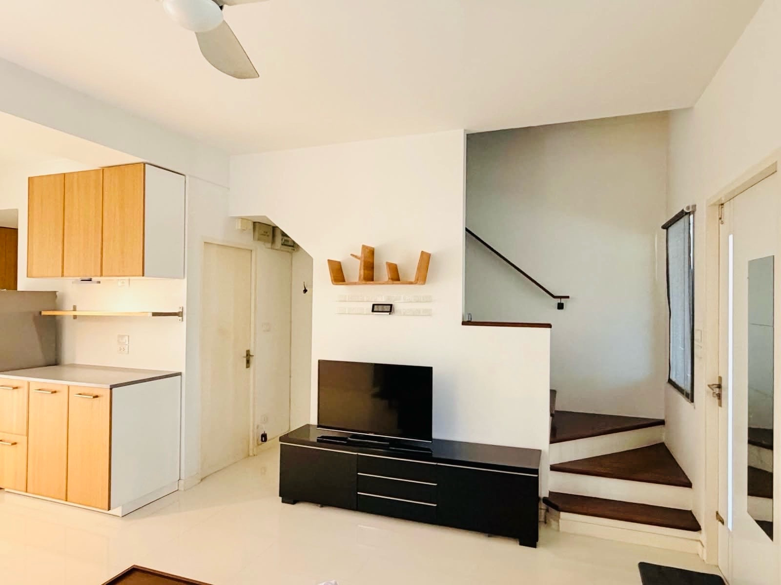 ขายทาวน์โฮม 3 ชั้น Land & Houses 📍 โครงการบ้านใหม่ พระราม 2 – พุทธบูชา 36 (โครงการ 2) เฟอร์ใหม่ครบครัน พร้อมอยู่มาก – รูปที่ 4