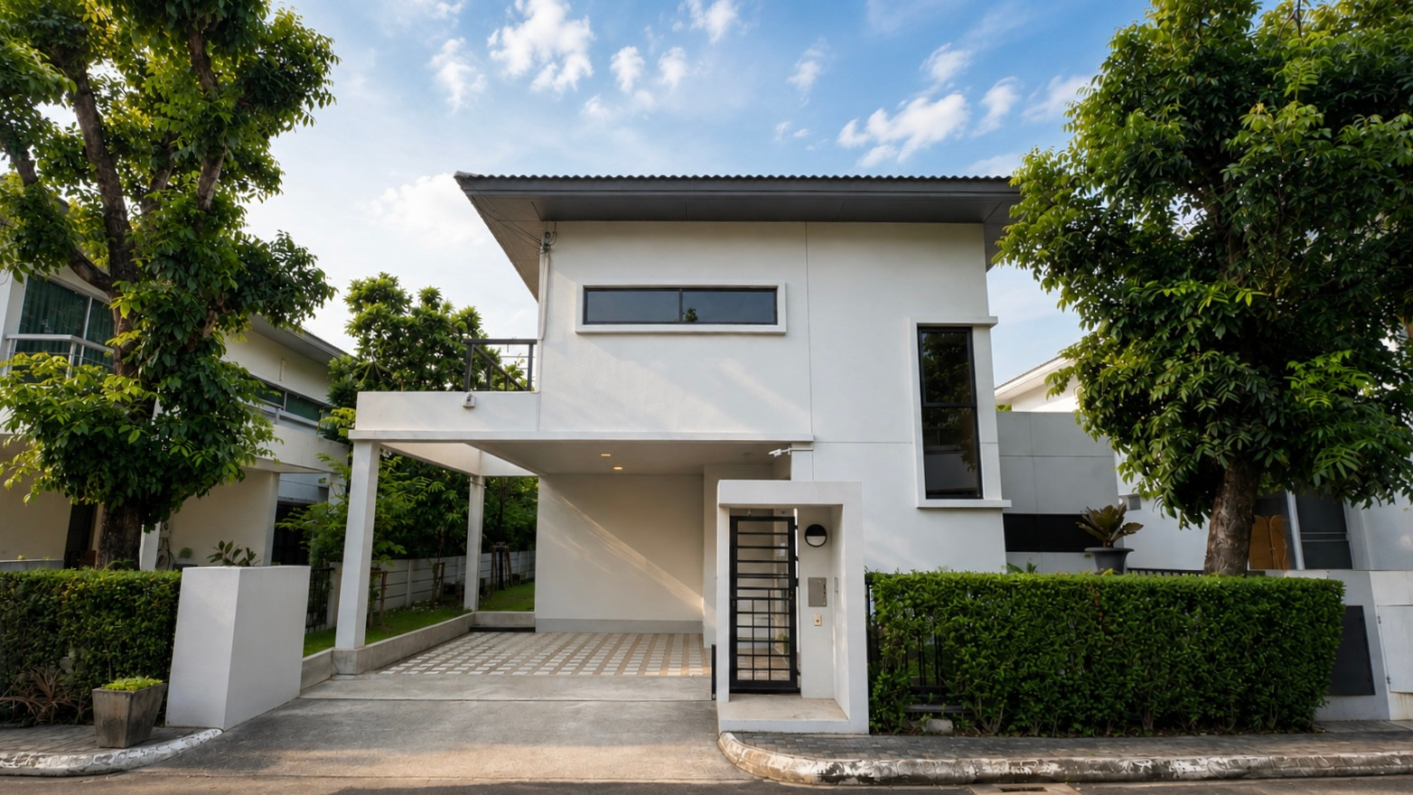 Noble Geo style detached house, Rama 5 location. The house is ready to move in. Fully furnished Noble Geo style detached house, Rama 5 location. The house is ready to move in. Fully furnished