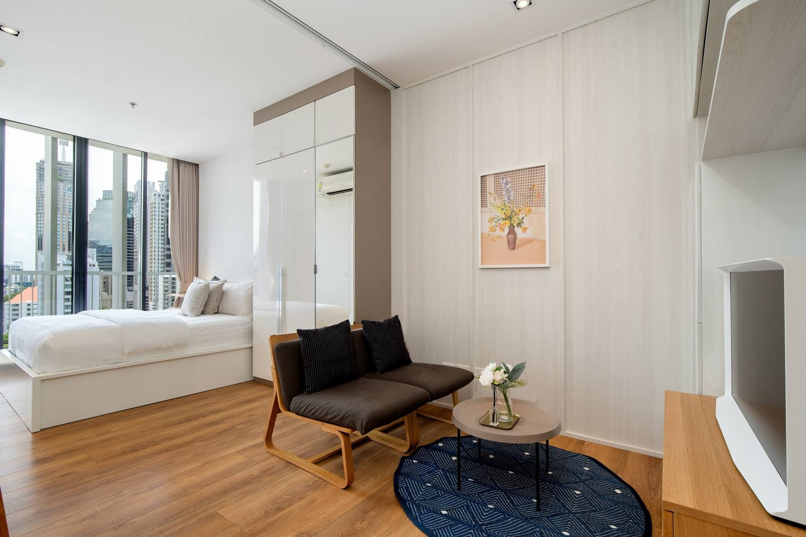 Park Origin Phrom Phong Sukhumvit 24 Studio 30 Sqm. 11st Floor 