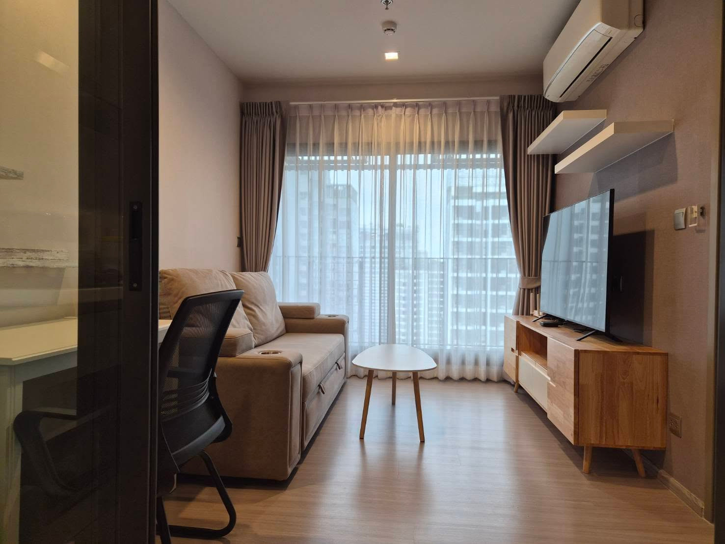 PFD-09149 Condo for rent Life Asoke Hype : Spacious & Serene 🤍 Thoughtfully Designed, Fully Furnished & Perfect for Relaxing