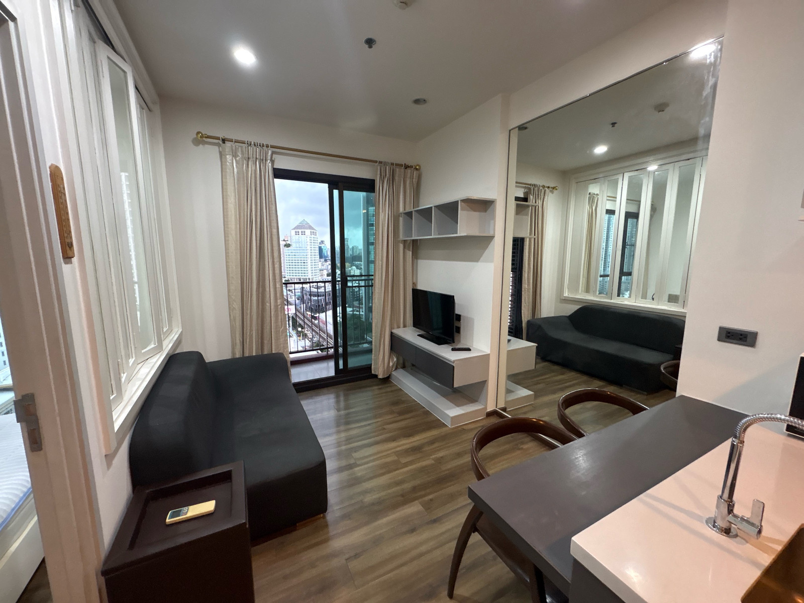 🔥Rent at Wyne Sukhumvit 🔥1BR 1BR.🔥 15,000 🔥30sqm. Floor17 🔥Rent at Wyne Sukhumvit 🔥1BR 1BR.🔥 15,000 🔥30sqm. Floor17
