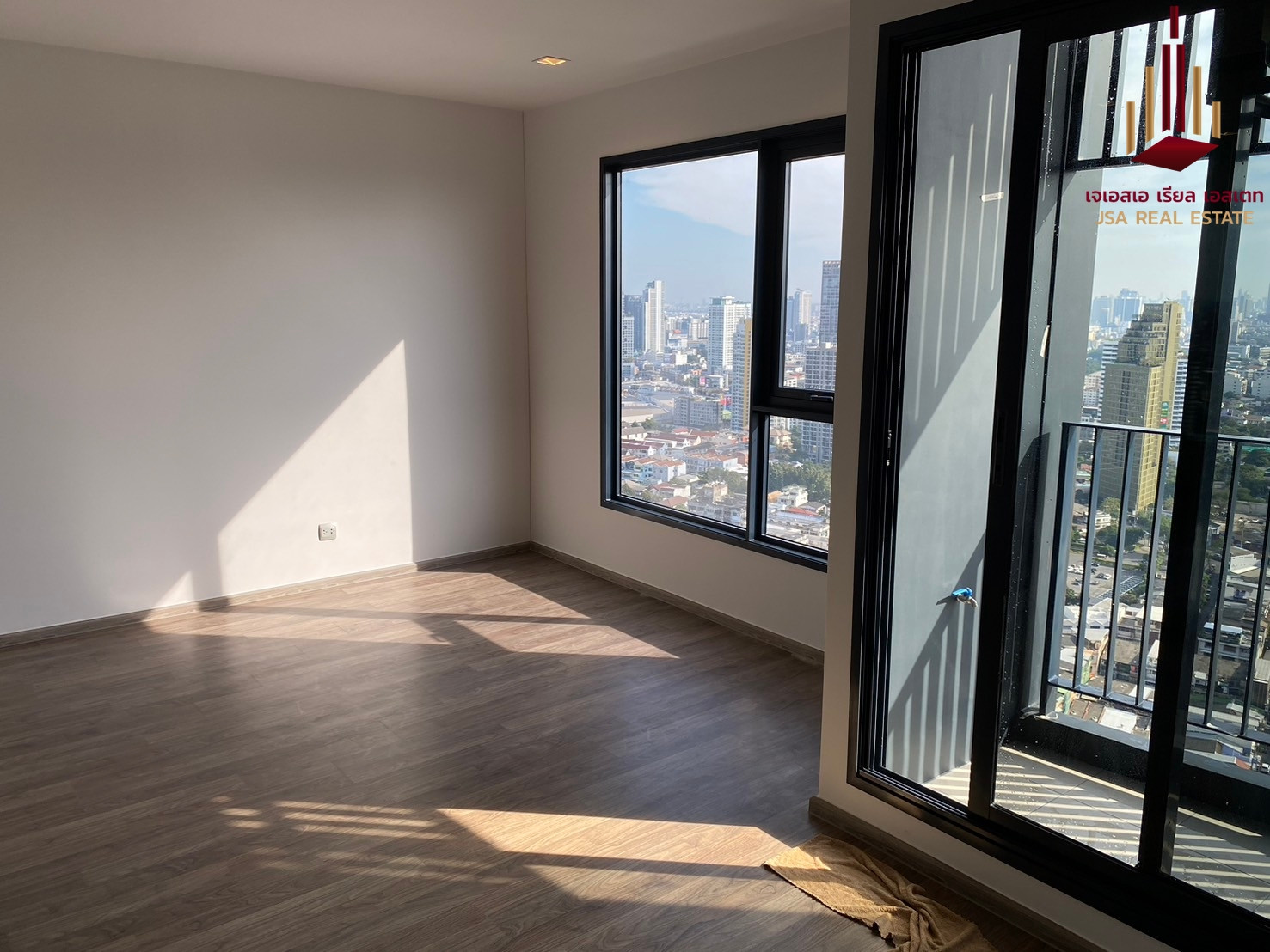 ✨ For Sale: Life Ladprao Valley Condo ✨ 💰 Only 3,990,000 THB