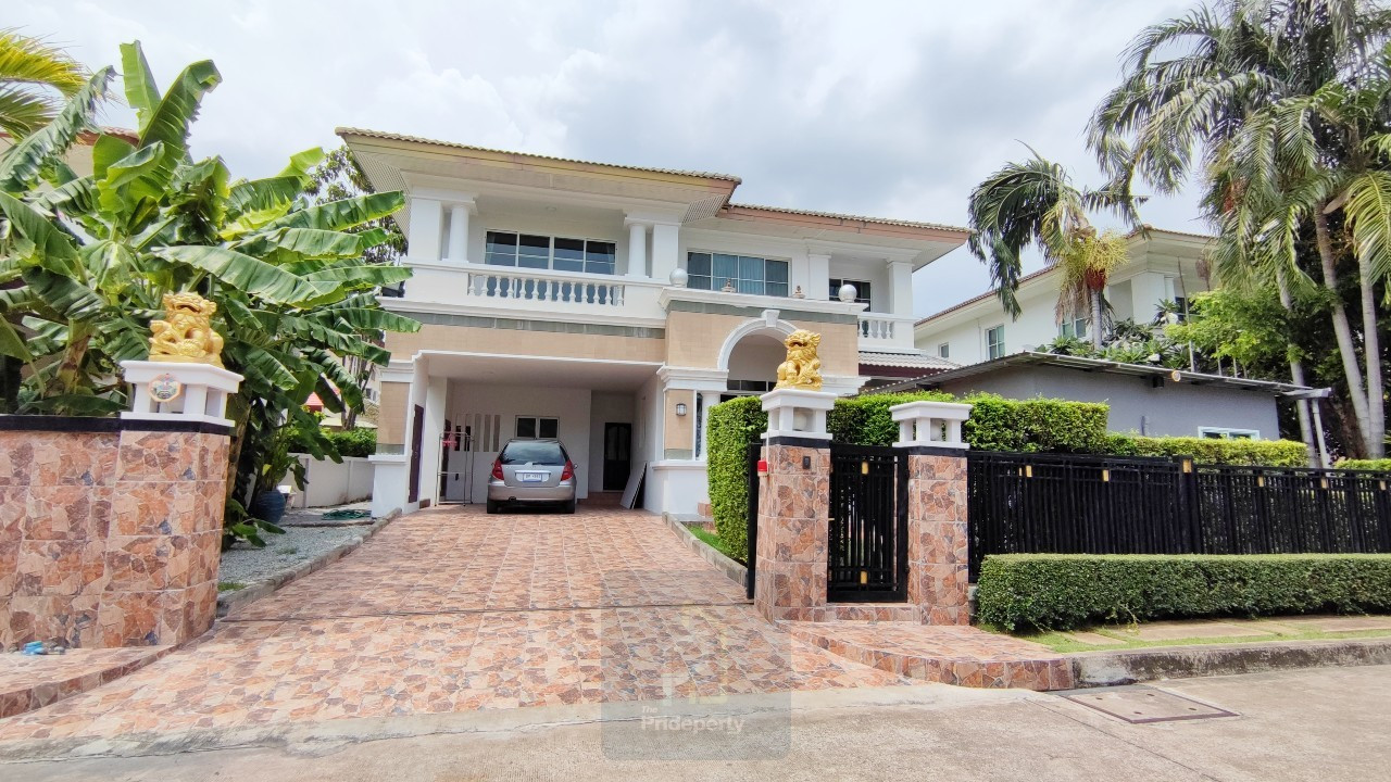 For rent, best price, single house, Nantawan Suan Luang Rama 9, 95 sq m, complete with furniture and electrical appliances, ready to move in.