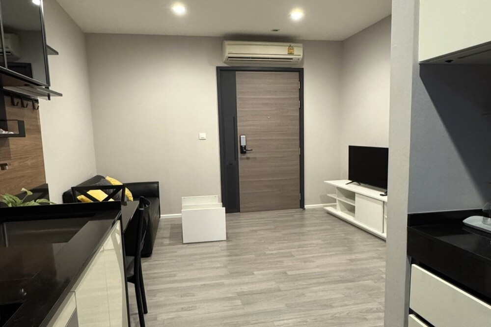 🔥 For Rent !!🔥 The Room Sathorn - St.Louis, 1 bedroom, 1 bathroom, high floor 17++, Kitchen closed !! Code C20221202368 furnished, ready to move in📣📣 🔥 For Rent !!🔥 The Room Sathorn - St.Louis, 1 bedroom, 1 bathroom, high floor 17++, Kitchen closed !! Code C20221202368 furnished, ready to move in📣📣