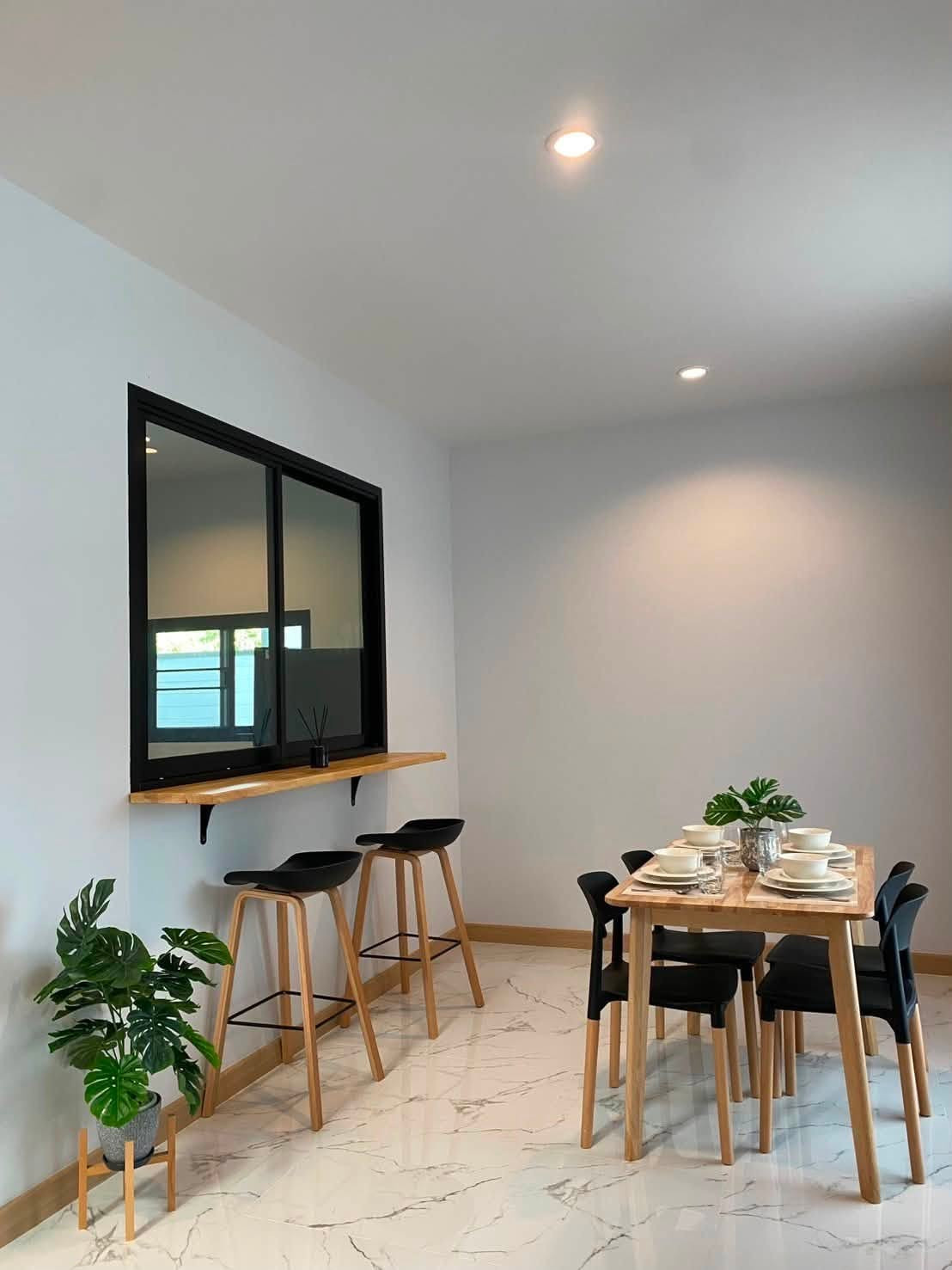 บ้านสร้างใหม่ เฟอร์นิเจอร์ครบ พร้อมเข้าอยู่ สไตล์โมเดิร์น โซนน้ำไม่ท่วม ใกล้กาดฝรั่งหางดง 500 เมตร – รูปที่ 4