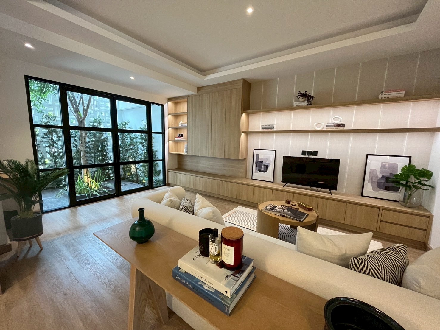 📍For sale ✨Townhome area Sukumvit 71✨ 4 beds 4 baths, Size 34 sq.wah. | 250 sqm. Tel.0982645161 📍For sale ✨Townhome area Sukumvit 71✨ 4 beds 4 baths, Size 34 sq.wah. | 250 sqm. Tel.0982645161