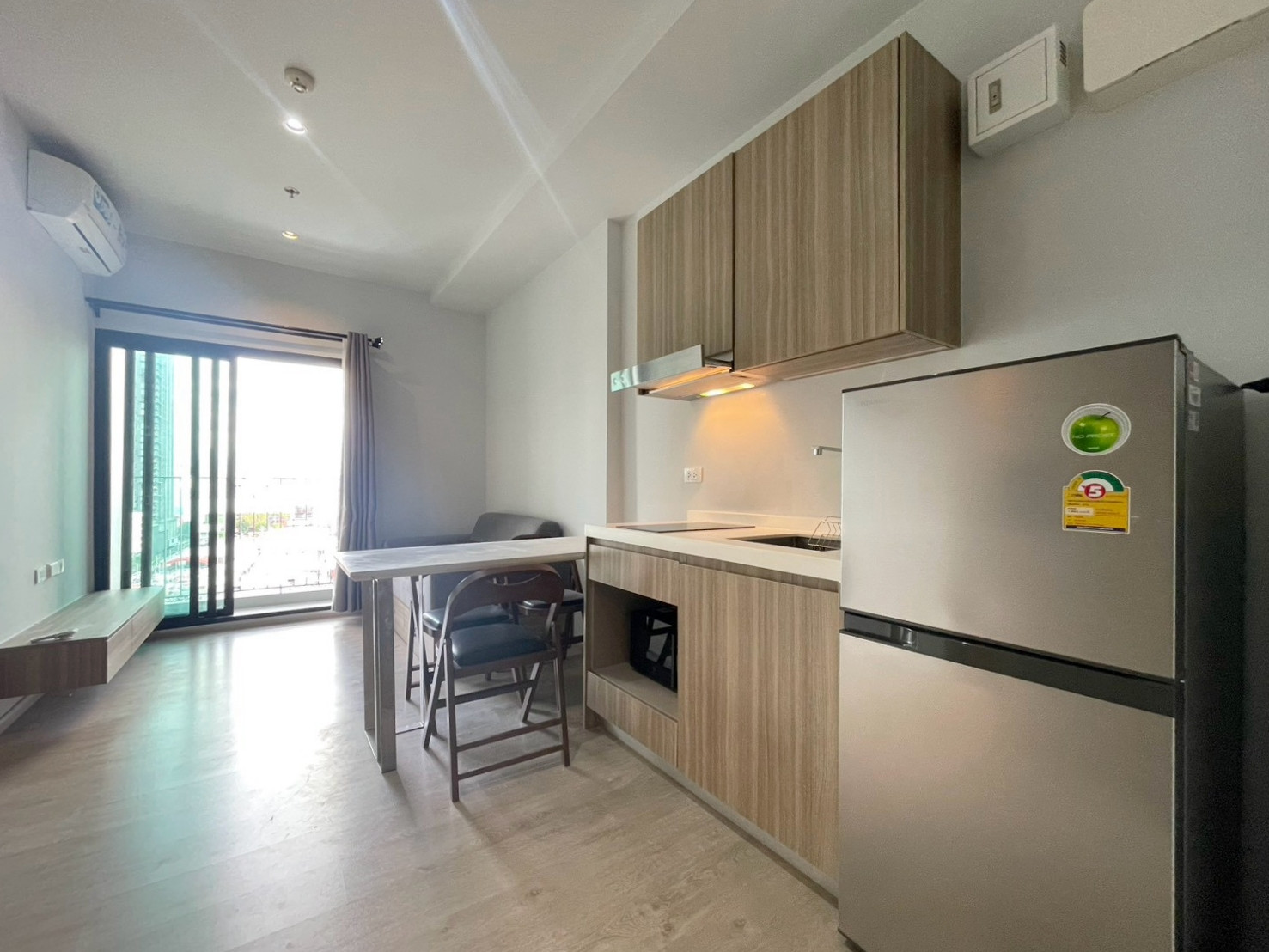 🌸 Beautiful, move-in ready unit at Altitude Unicorn Sathorn-Tha Phra (near BTS Talat Phlu) 🌸 Beautiful, move-in ready unit at Altitude Unicorn Sathorn-Tha Phra (near BTS Talat Phlu)