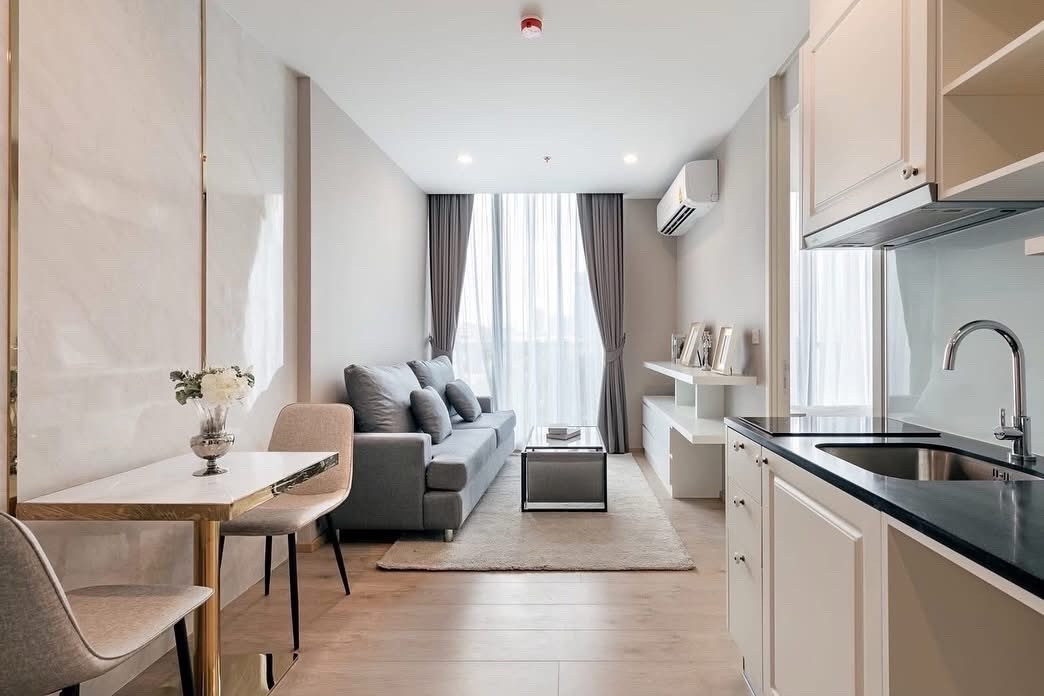 Condo Noble Recole Sukhumvit 19, near BTS Asoke and Terminal Asoke Mall. Condo Noble Recole Sukhumvit 19, near BTS Asoke and Terminal Asoke Mall.
