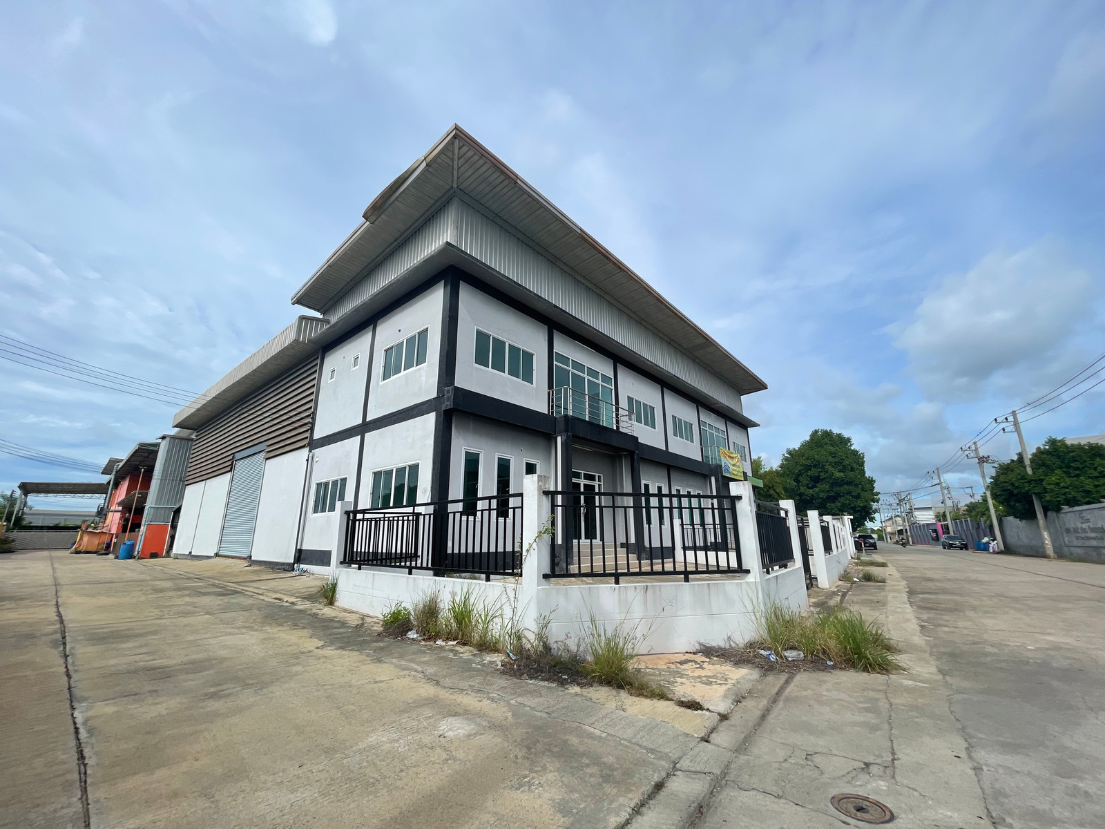 Warehouse for sale and for rent – รูปที่ 3