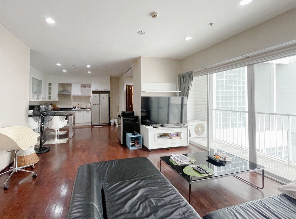 Call : 092-786-8636 Condo Noble Ora Thonglor, Large Corner Unit 114.19 sq m 2 Beds 2 Baths 10th Floor, Building X (Front of the Project), Near BTS Thonglor Station Call : 092-786-8636 Condo Noble Ora Thonglor, Large Corner Unit 114.19 sq m 2 Beds 2 Baths 10th Floor, Building X (Front of the Project), Near BTS Thonglor Station