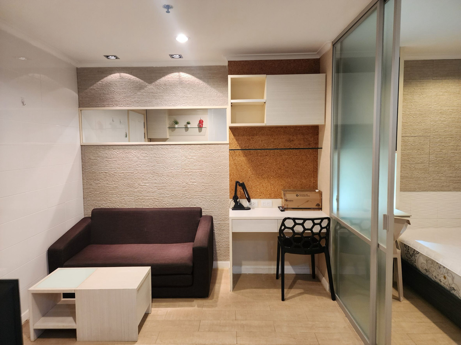 Condo for rent, Lumpini Place Ratchayothin, Building A, next to the BTS, ready to move in, fully furnished.