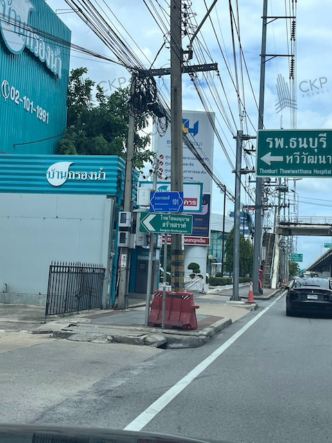 L260155 | ขายบ้านเดี่ยว 2 ชั้น ป.ผาสุข พื้นที่กว้าง 111 ตร.วา ทำเลบรมราชชนนี–พุทธมณฑลสาย 2 พื้นที่ใช้สอย 231 ตร.ม. ฟังก์ชันครบ เหมาะสำหรับครอบครัวที่ต้องการบ้านหลังใหญ่ เดินทางสะดวก และอยู่ใกล้สิ่งอำนวยความสะดวกครบ – รูปที่ 3
