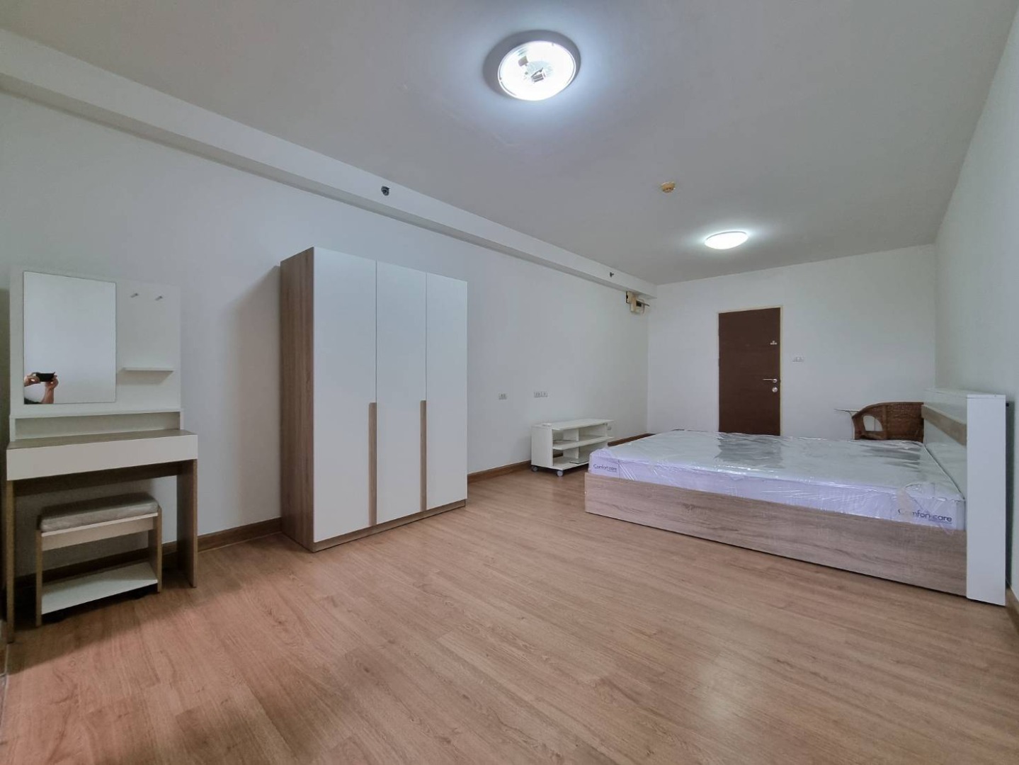 🏡 ขายด่วน ศุภาลัย ปาร์ค เกษตร Supalai Park Kaset ห้อง Renovate ใหม่ Studio 33.27 ตร.ม. วิวสระ ใกล้ BTS ม.เกษตรศาสตร์ ราคา 1.82 ล้านบาท 🏡 ขายด่วน ศุภาลัย ปาร์ค เกษตร Supalai Park Kaset ห้อง Renovate ใหม่ Studio 33.27 ตร.ม. วิวสระ ใกล้ BTS ม.เกษตรศาสตร์ ราคา 1.82 ล้านบาท