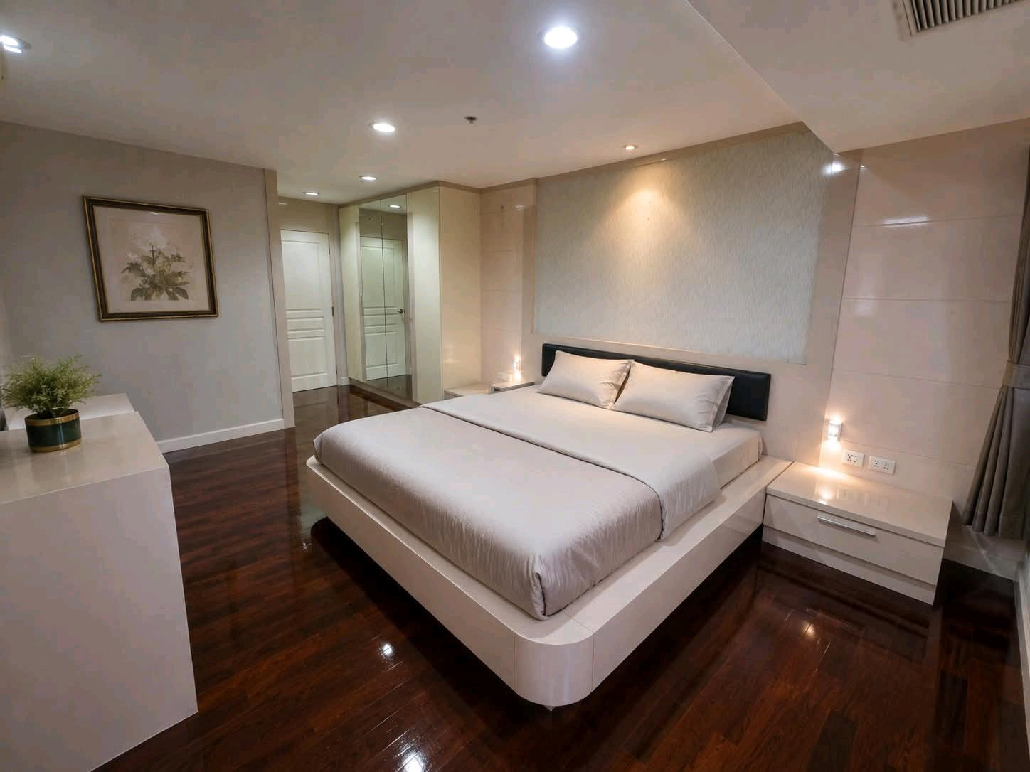 🏙️ For rent 𝗪𝗔𝗧𝗘𝗥𝗙𝗢𝗥𝗗 𝗗𝗜𝗔𝗠𝗢𝗡𝗗 𝗧𝗢𝗪𝗘𝗥 | 𝟯 𝗕𝗘𝗗𝗥𝗢𝗢𝗠𝗦 | 146 sq m. | Sukhumvit 30/1 | Near BTS Phrom Phong.