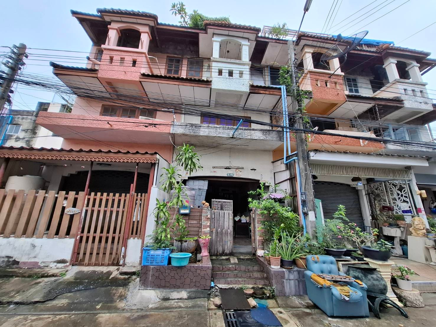 💥Urgent sale, commercial building, 3 and a half floors, good location, special price 💥 💥Urgent sale, commercial building, 3 and a half floors, good location, special price 💥