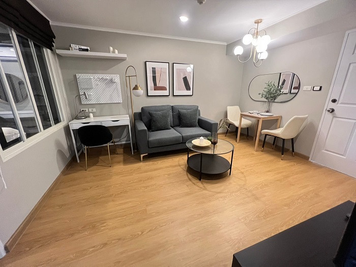 Condo for rent, Lumpini Place-Pinklao (2), next to The Sense, large room, good quality, 1 bedroom, 1 bathroom, closed kitchen, 35 sq m., 23rd floor. If interested in making an appointment to see the room, call 0946245941. Condo for rent, Lumpini Place-Pinklao (2), next to The Sense, large room, good quality, 1 bedroom, 1 bathroom, closed kitchen, 35 sq m., 23rd floor. If interested in making an appointment to see the room, call 0946245941.