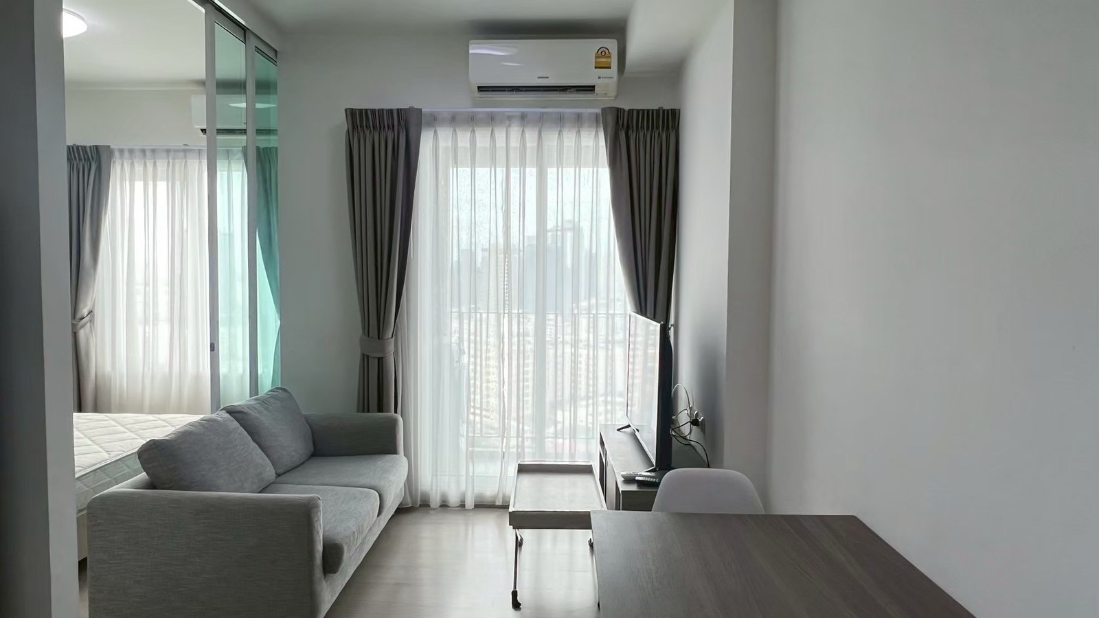 Chapter one Eco Condo, 1 bedroom, high floor, 13,000, ready to move in 1 October.