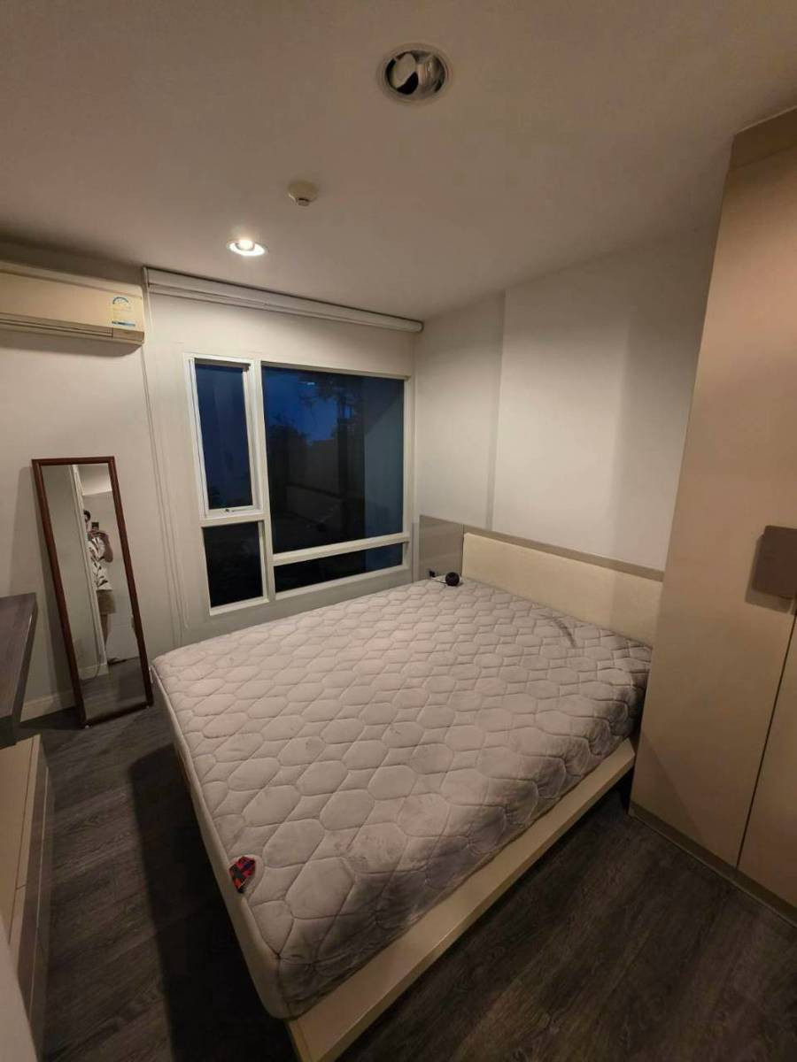 Phomprong - Thonglor l 1b1b 34 Sqm. l 23,000 + BathTub Line : 0829925557 Phomprong - Thonglor l 1b1b 34 Sqm. l 23,000 + BathTub Line : 0829925557