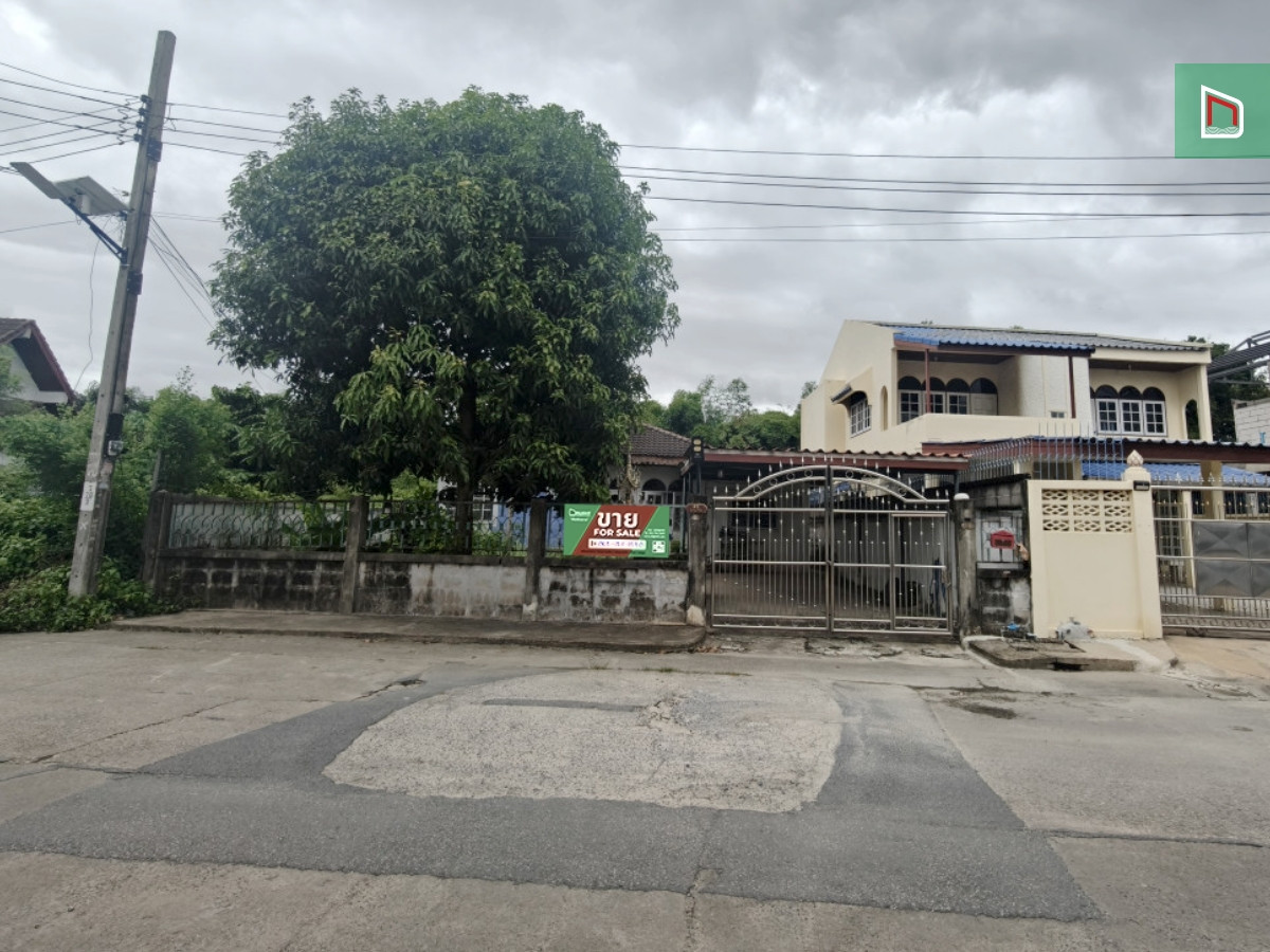 House for sale, Wichit Nakhon, Rama 2, Soi 39, size 71 sq m, 2 bedrooms, 1 bathroom, 3.5 million, good location, quiet. Near Rung Arun School and Central Rama 2.
