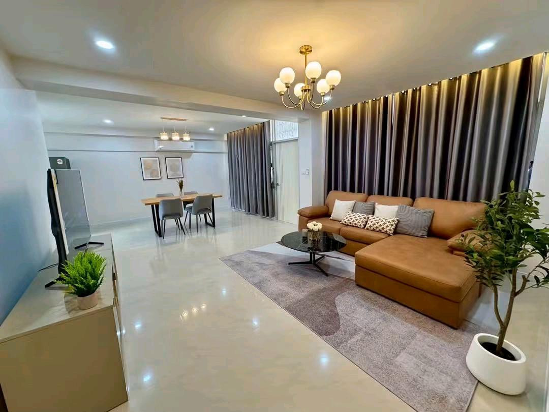 ✨ 3 ห้องนอน 107 ตร.ม. | รีโนเวทใหม่ทั้งห้อง | แต่งครบพร้อมอยู่
