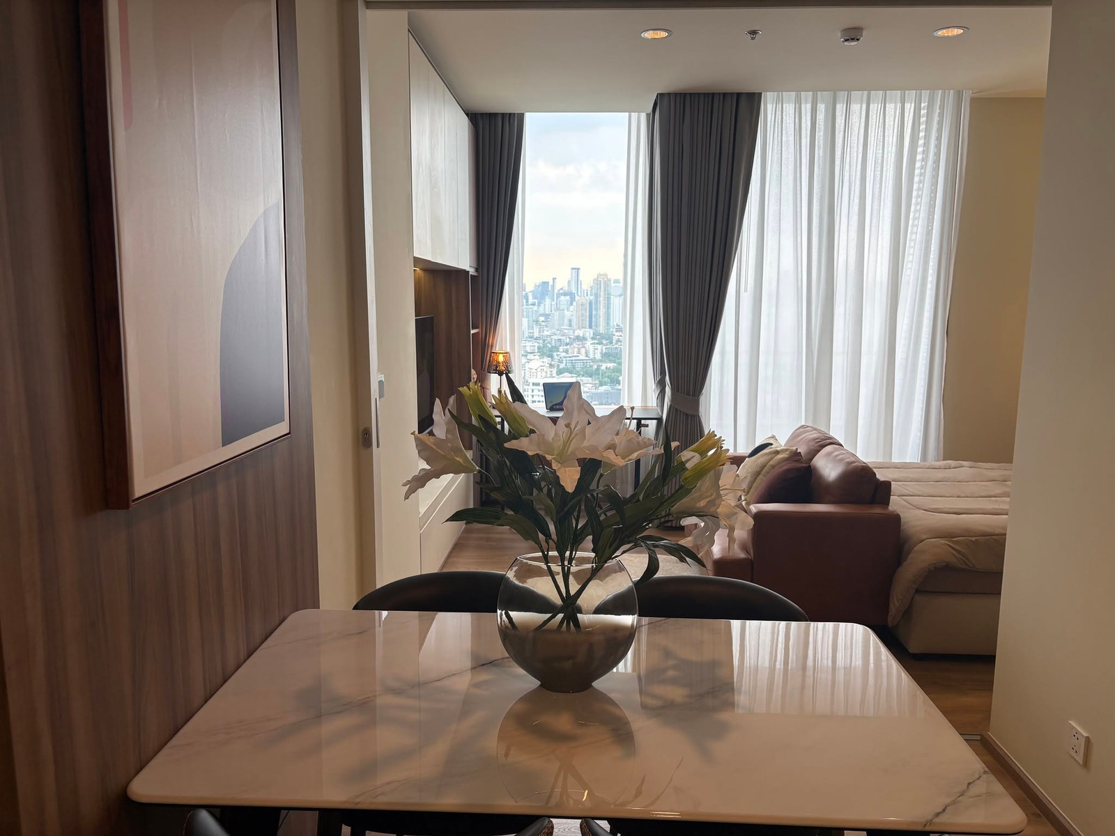 ให้เช่าคอนโดหรูระดับ High-End: Noble Form Thonglor (โนเบิล ฟอร์ม ทองหล่อ) ✨ สัมผัสชีวิตเหนือระดับ ใจกลางทองหล่อ วิวเมืองสวยตระการตา – รูปที่ 3