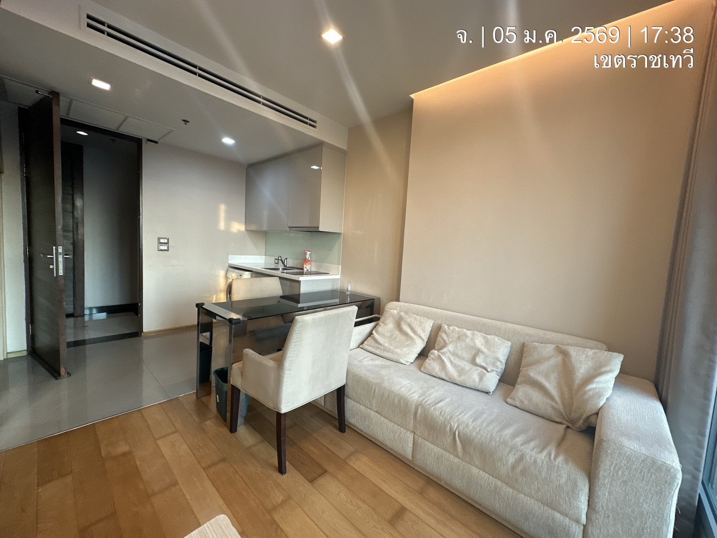 คอนโด The Address Asoke เดินทางสะดวก ห้องสวยพร้อมอยู่ คอนโด The Address Asoke เดินทางสะดวก ห้องสวยพร้อมอยู่