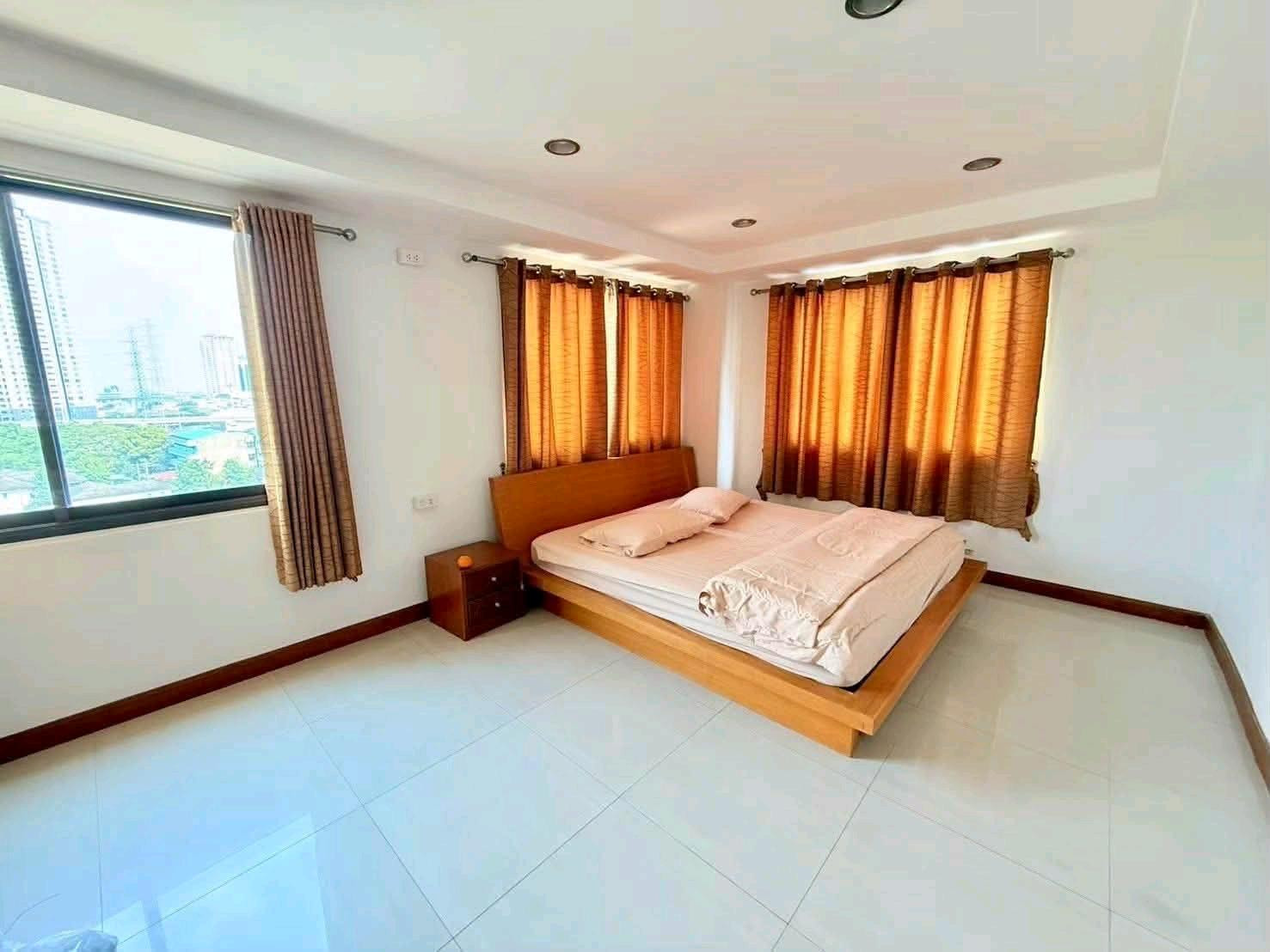 ห้องมุมไซซ์ใหญ่ 60 ตร.ม. ชั้น 9 | วิวเมือง + วิวสระว่ายน้ำ | ราคาเพียง 13,000 บาท/เดือน  – รูปที่ 4