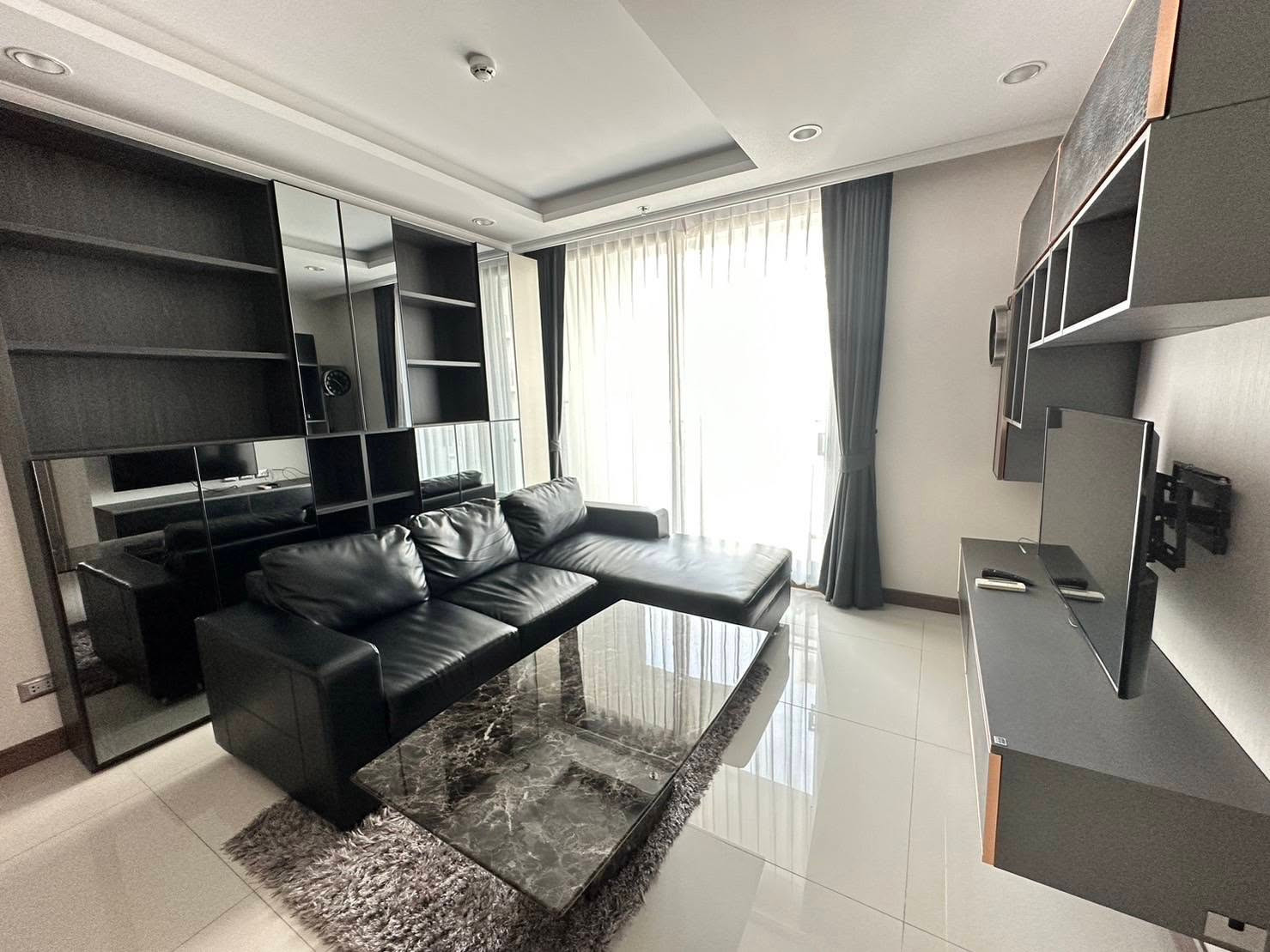Supalai Oriental Sukhumvit 39 for rent 66 sqm 2 beds 1 bath 40,000 per month Supalai Oriental Sukhumvit 39 for rent 66 sqm 2 beds 1 bath 40,000 per month
