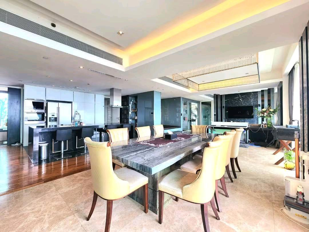 ✨ Condo for sale-rent The Pano Rama 3 ✨ 🏙️ 36th floor, Wing F – most beautiful view Very private 📏 Huge size 243 sq m. • 3 bedrooms, 3 bathrooms + guest bathroom 🛏️ There is a maids room with an ensuite bathroom 🍳 Thai kitchen + Western kitchen, complete ✨ Condo for sale-rent The Pano Rama 3 ✨ 🏙️ 36th floor, Wing F – most beautiful view Very private 📏 Huge size 243 sq m. • 3 bedrooms, 3 bathrooms + guest bathroom 🛏️ There is a maids room with an ensuite bathroom 🍳 Thai kitchen + Western kitchen, complete