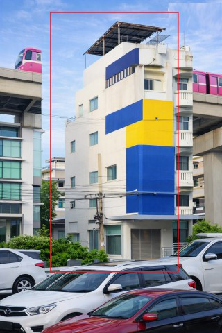 MRT RamInthra KM9 only 198m 8A/C 5Story Commercial Building 15,498 baht per month near the Pink Line station close to Fashion Island 985m