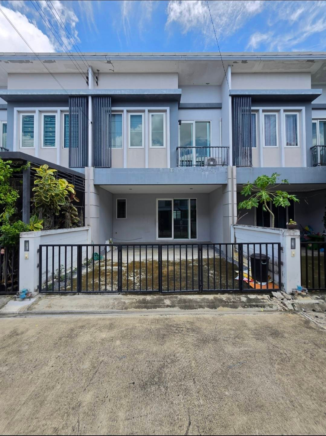 Townhome for rent, Chuan Chuen Town Kanchana - Bang Yai, near Bang Yai Hospital, only 10 minutes. Townhome for rent, Chuan Chuen Town Kanchana - Bang Yai, near Bang Yai Hospital, only 10 minutes.