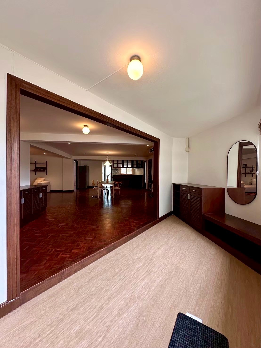 🏡 [พร้อมพงษ์] อพาร์ทเมนต์ รีโนเวตใหม่ 3 ห้องนอน 2 ห้องน้ำ 200 ตร.ม. (รับเอเจนท์) – รูปที่ 2