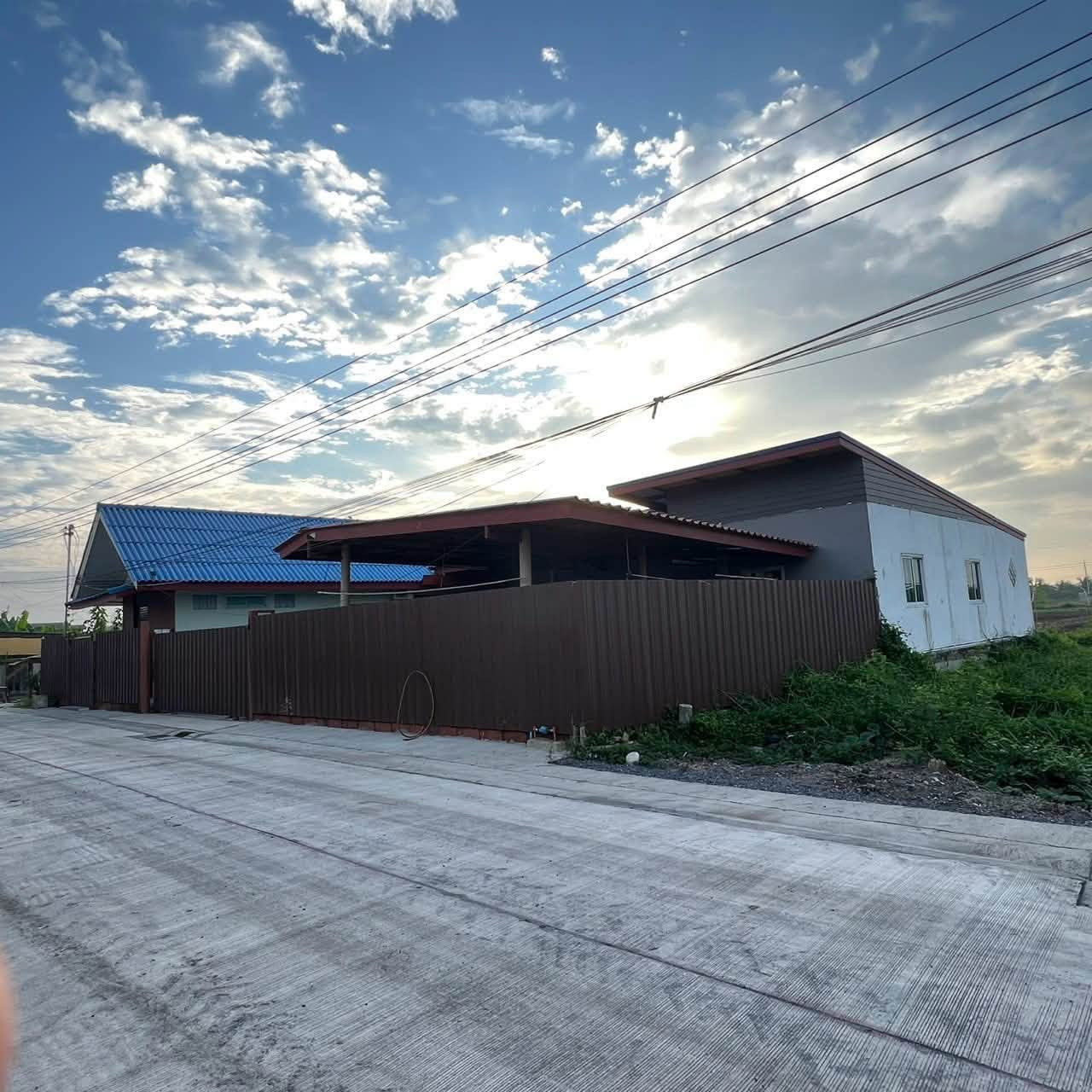 ขายถูกมาก!! บ้านเดี่ยวชั้นเดียว บนที่ดิน 100 ตรว. ทำเลทองถนนสังฆสันติสุข ซอย 46 หนองจอก ใกล้ห้าง ขายถูกมาก!! บ้านเดี่ยวชั้นเดียว บนที่ดิน 100 ตรว. ทำเลทองถนนสังฆสันติสุข ซอย 46 หนองจอก ใกล้ห้าง
